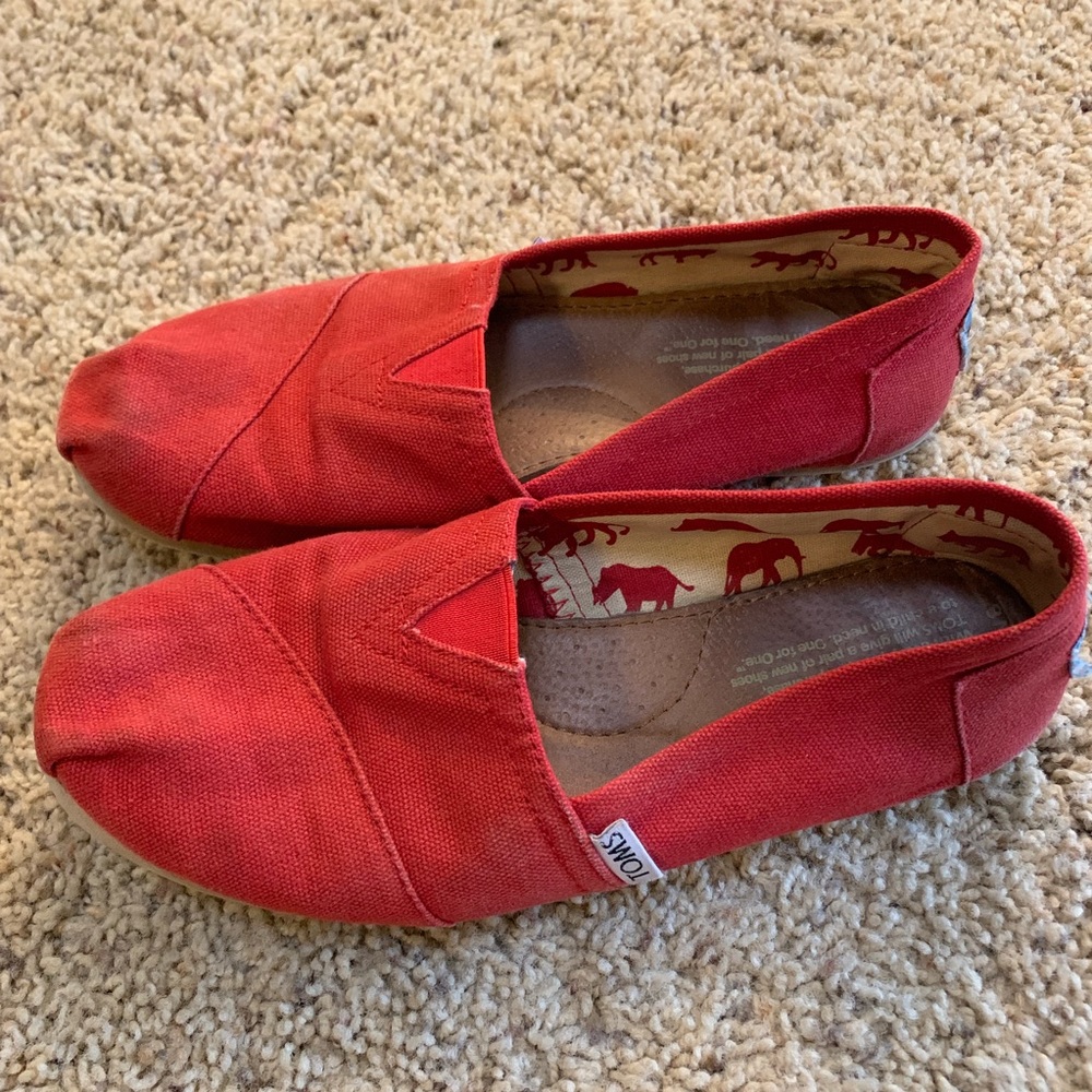 Red Toms Shoes Size 8W